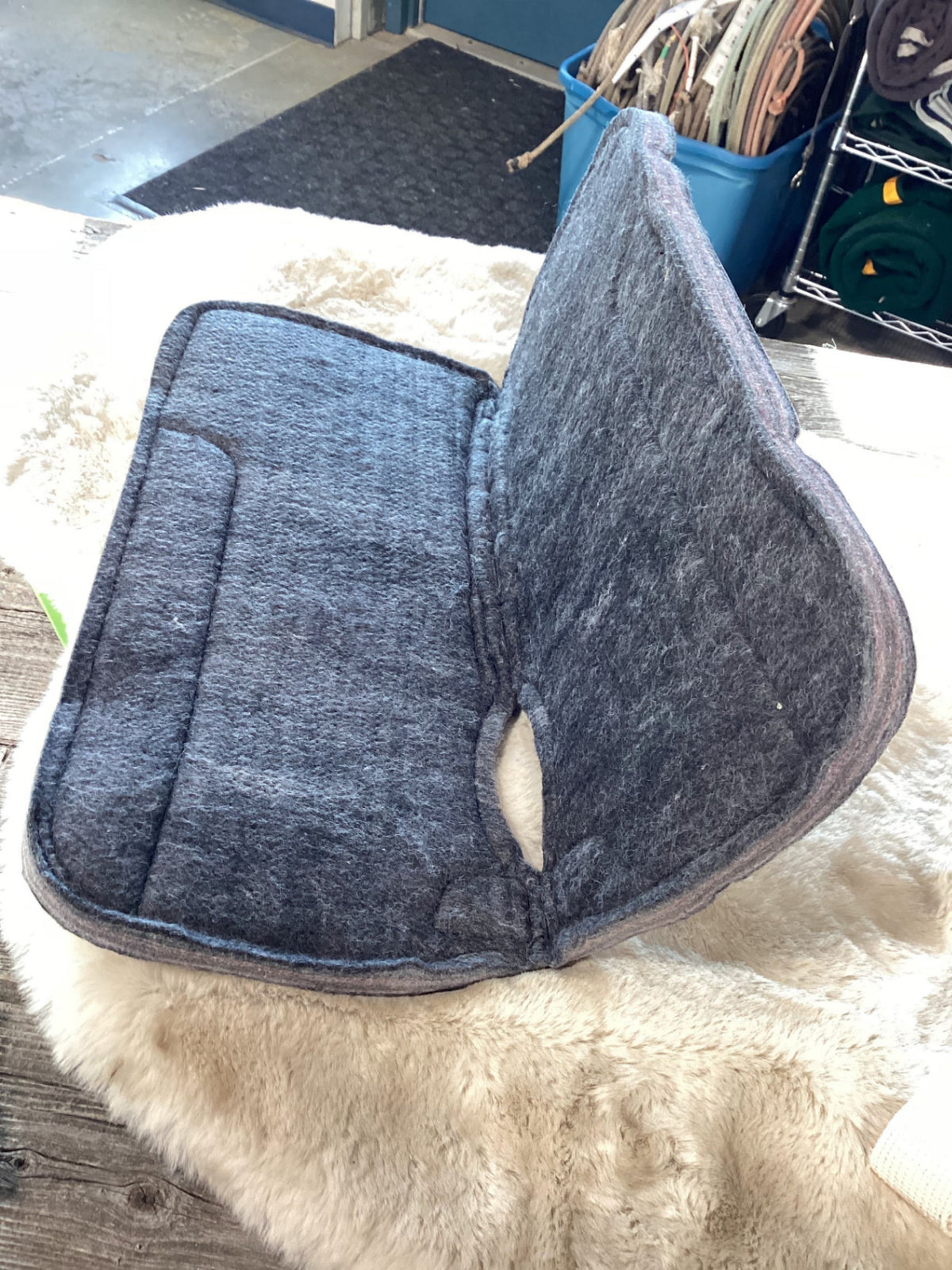 Western Saddle Pad Contour Felt 19"X19" 3/4"  *NEW*