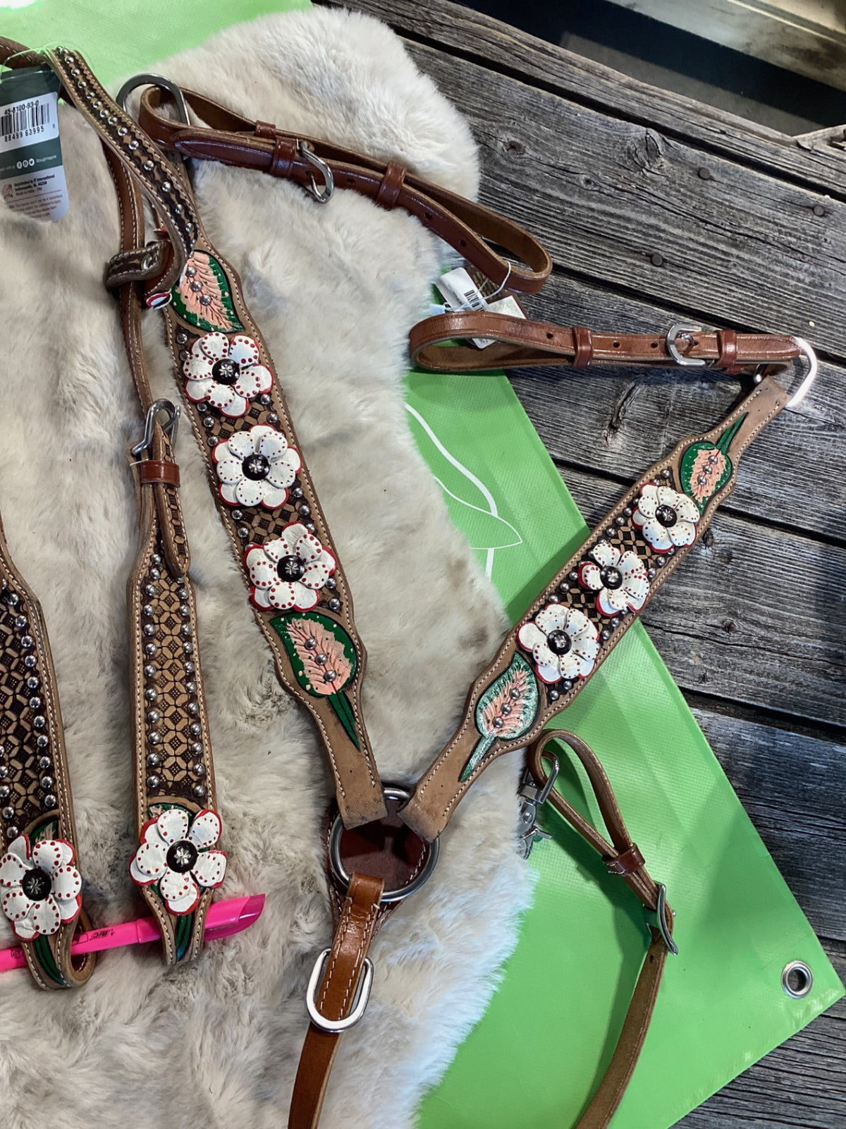 Western one Ear Headstall & Breast Collar Poppy