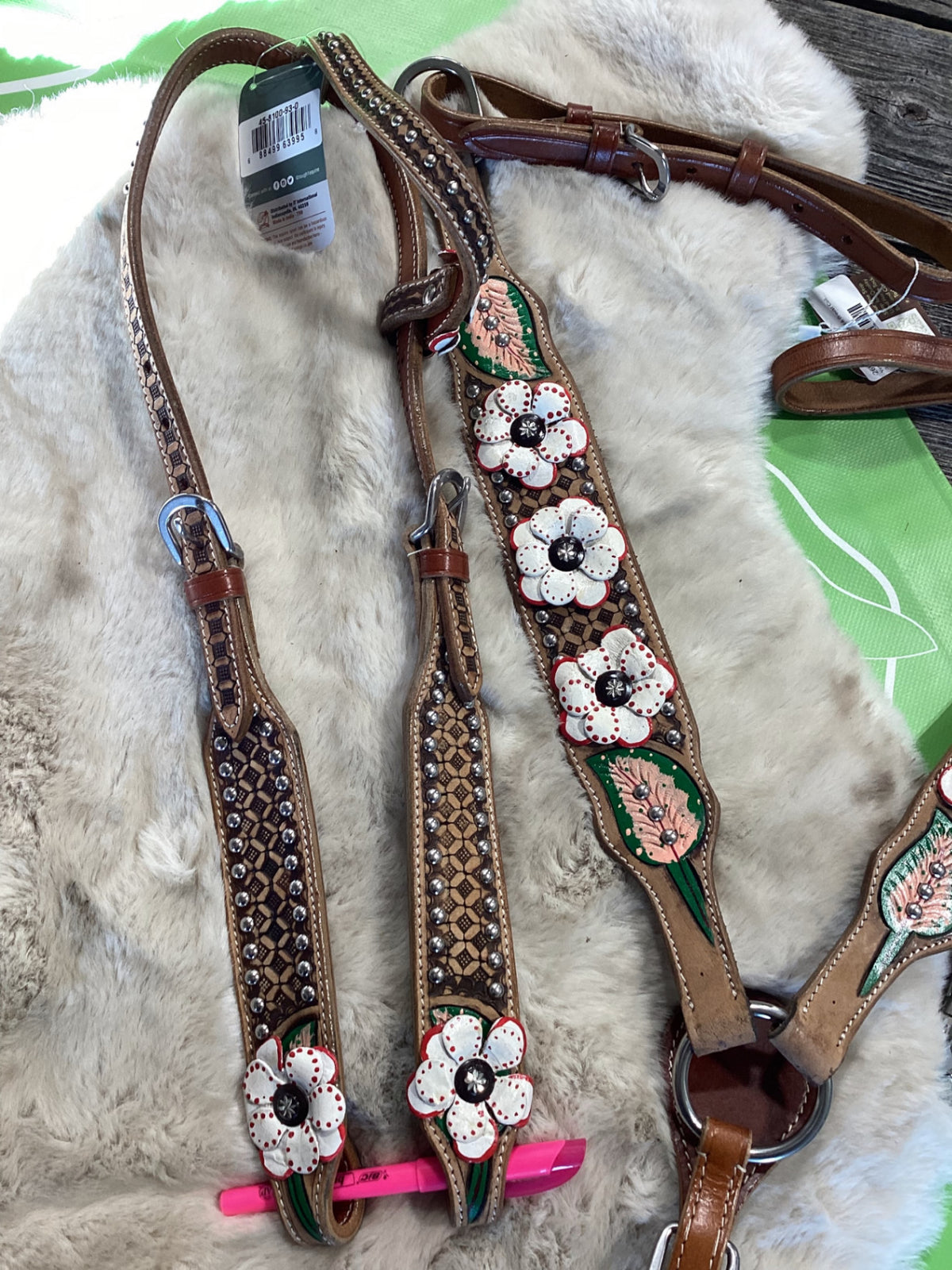 Western one Ear Headstall & Breast Collar Poppy