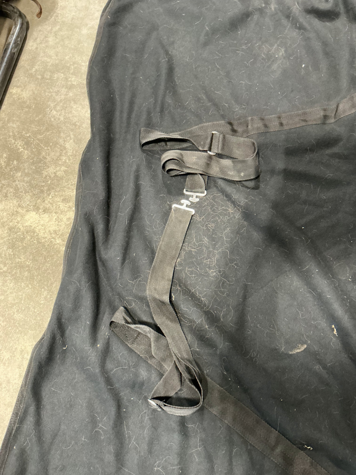 Cooler Fleece 84" Black