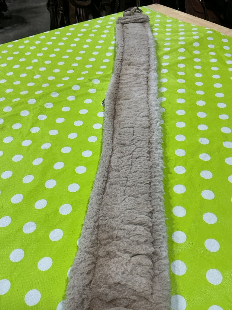 English Girth  Fleece with elastic 42"