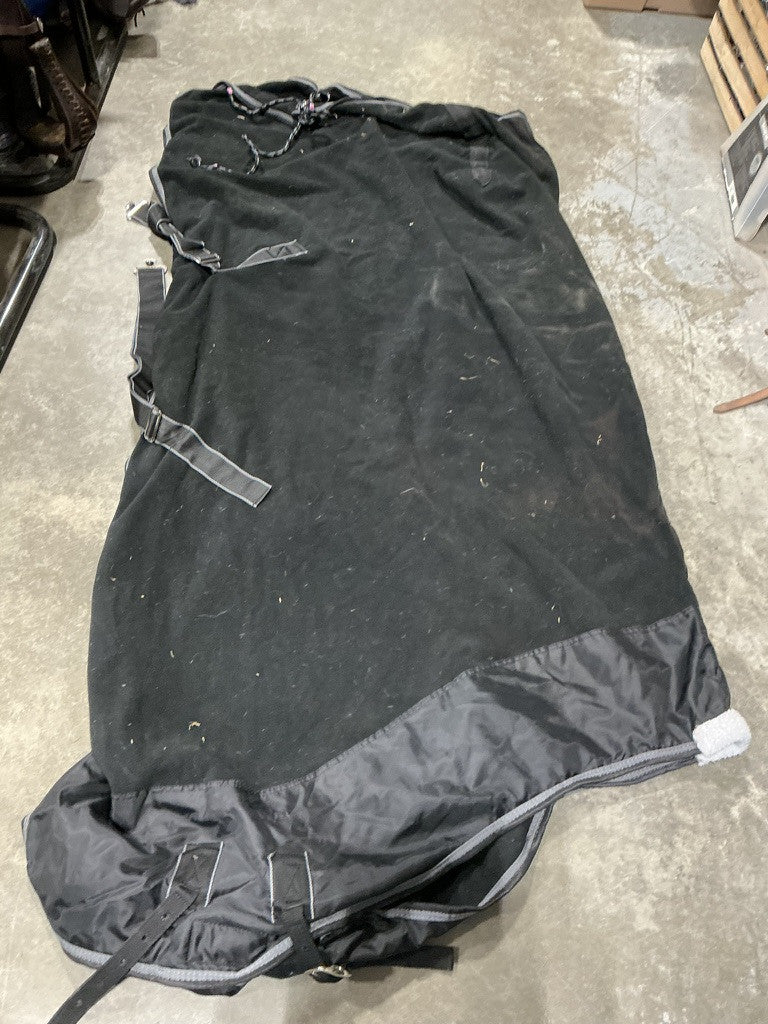 Cooler Black Fleexe 81" Weatherbeeta Some Stains See Pics