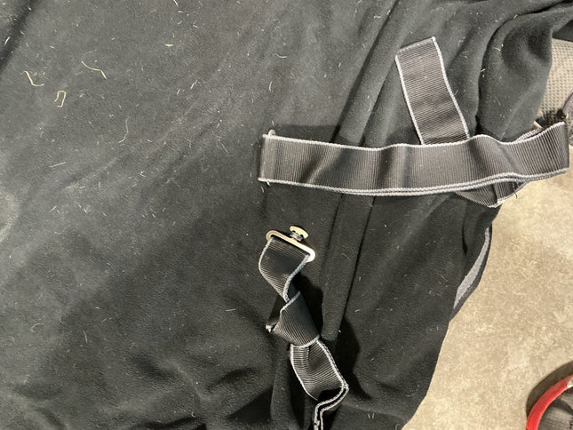 Cooler Black Fleexe 81" Weatherbeeta Some Stains See Pics
