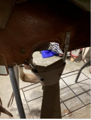 Western Saddle 411 16"