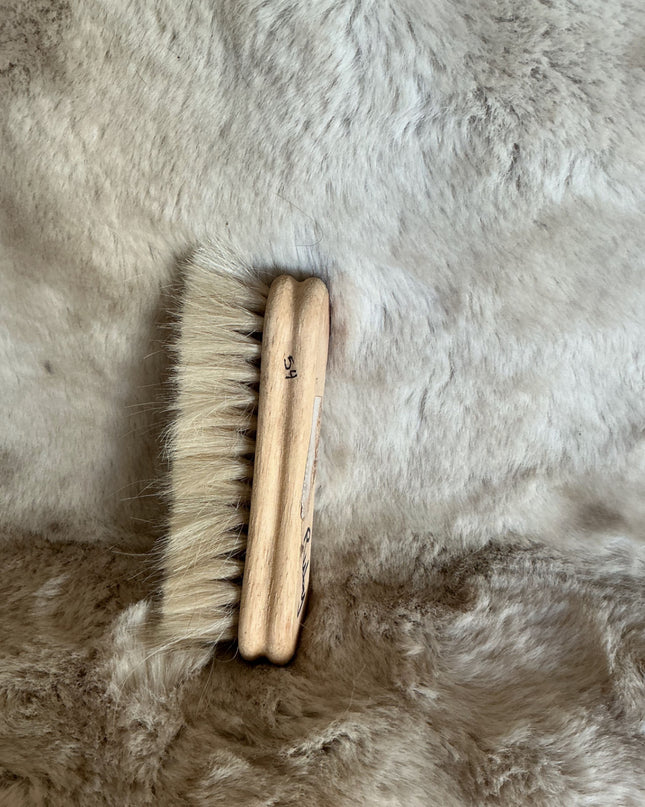 Grooming Brushes Smaller White