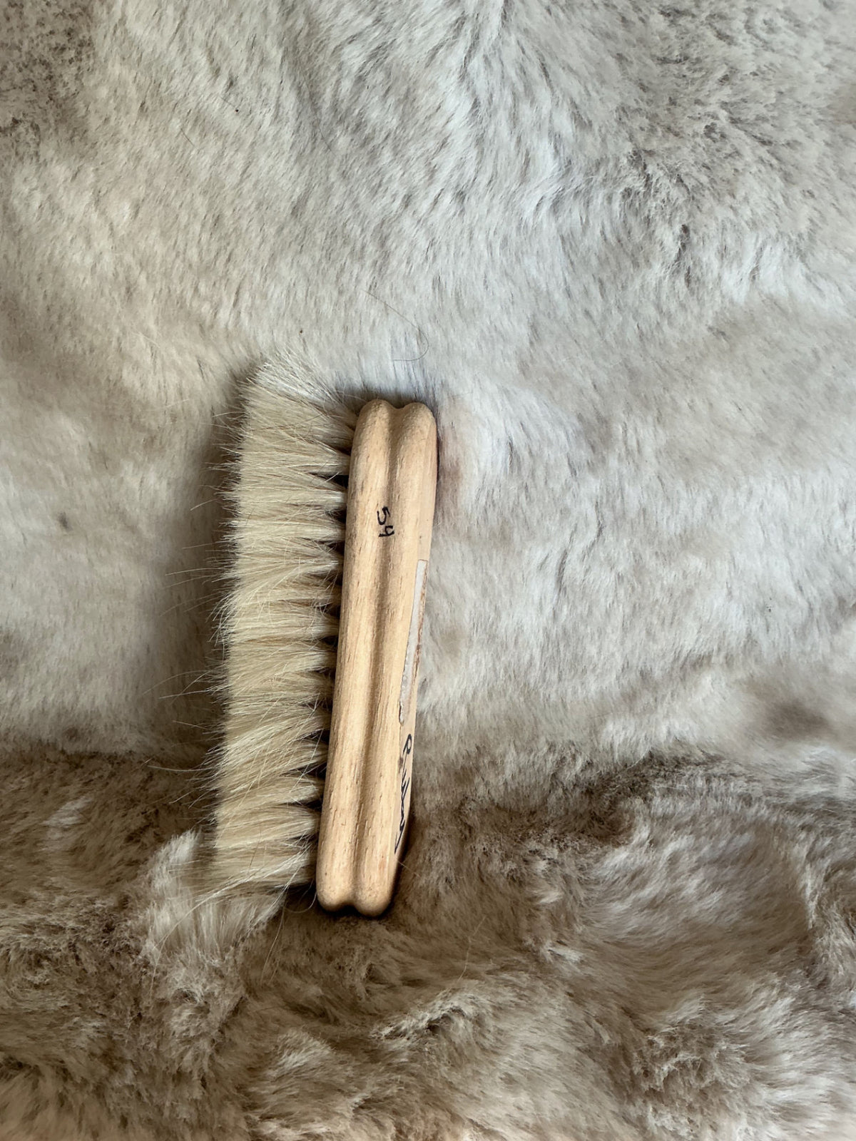 Grooming Brushes Smaller White