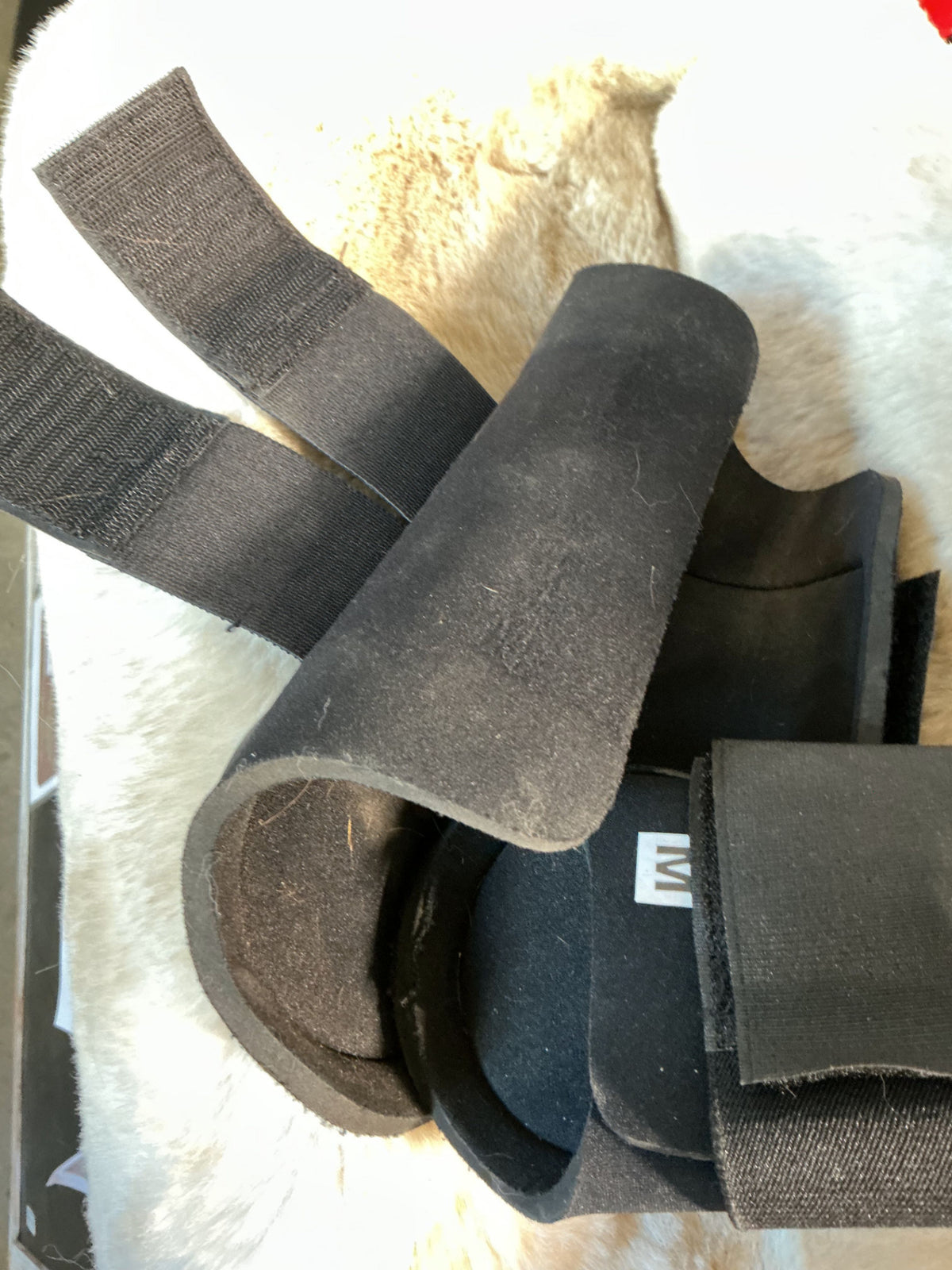 Jumping Boots Black Medium