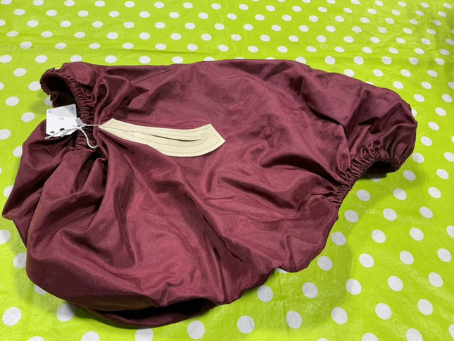 English Saddle Cover Maroon.