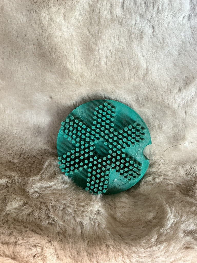 Curry Comb Soft Green round