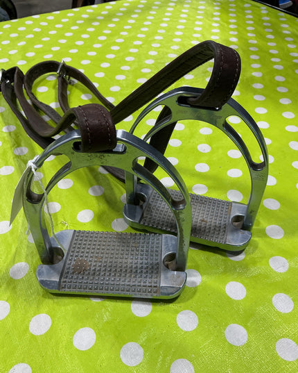 Stirrups Aluminum & Leathers 