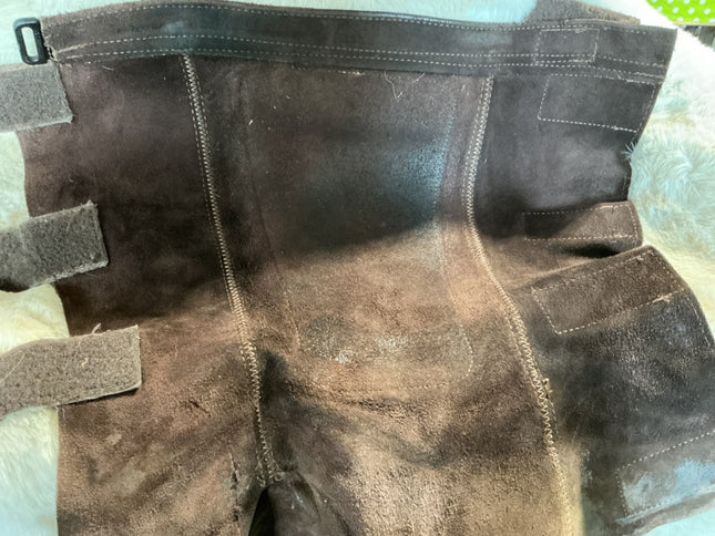 English 1/2 Chaps DK Brown Medium