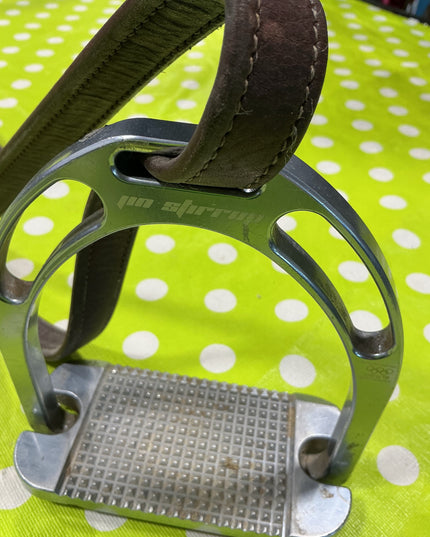 Stirrups Aluminum & Leathers 