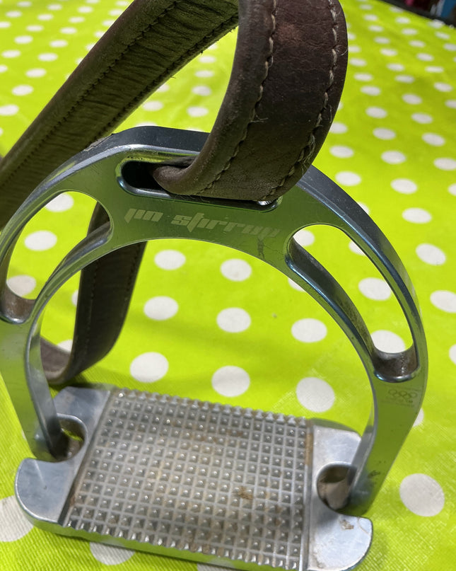 Stirrups Aluminum & Leathers 