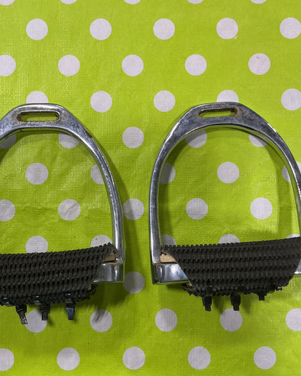 English Stirrups with a Grip 