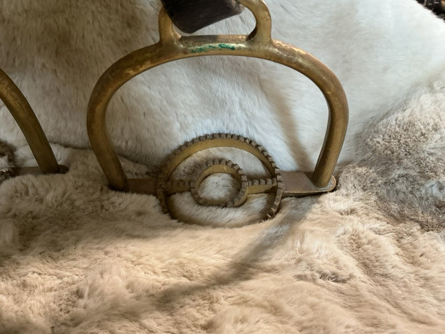 English Stirrups & Leathers