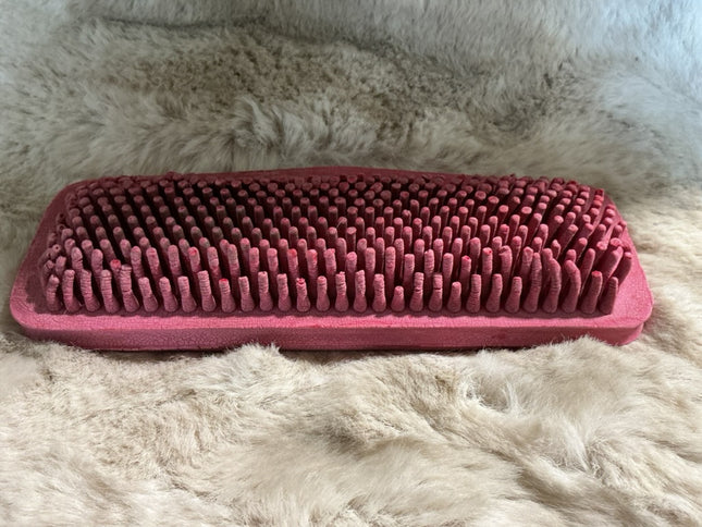 Curry Comb Soft Red Rectangle
