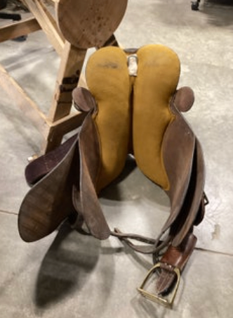 Australian Saddle StockMan 16"