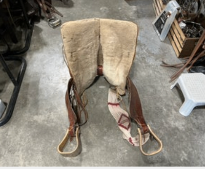 Western Saddle Older 14.5"