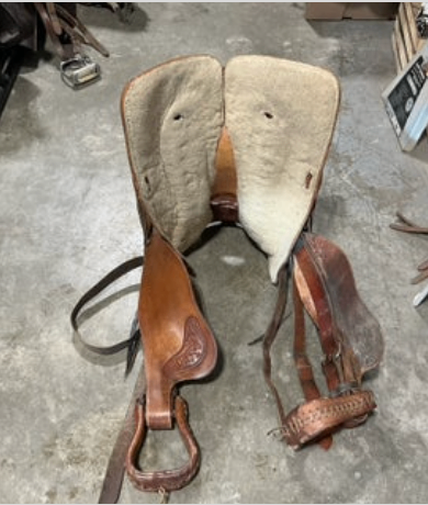Western Saddle Older 15" G7.5"