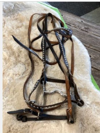 Western Rawhide Saddle 15" G7"