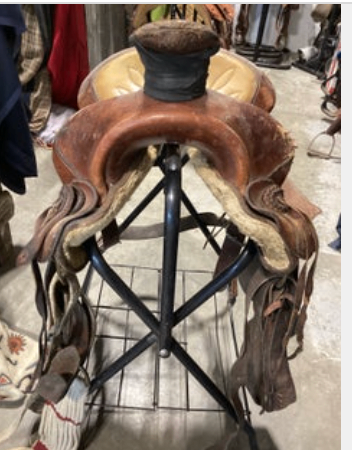 Western saddle 15" Rope G7"