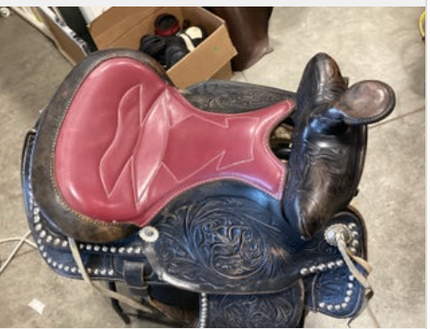 Western Rawhide Saddle 15" G7"