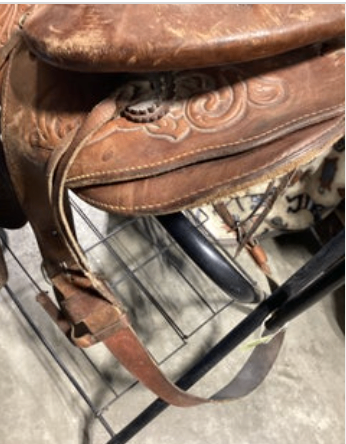 Western saddle 15" Rope G7"