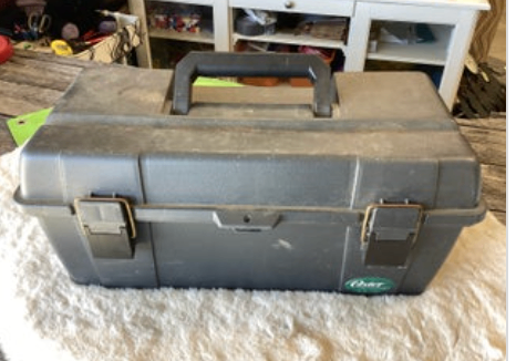 Clippers Osters Case & 3 extra Blades
