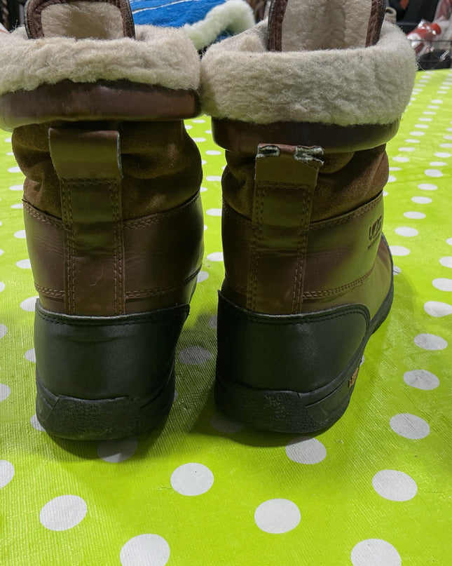Boots Ugg Size 3 Brown/Black