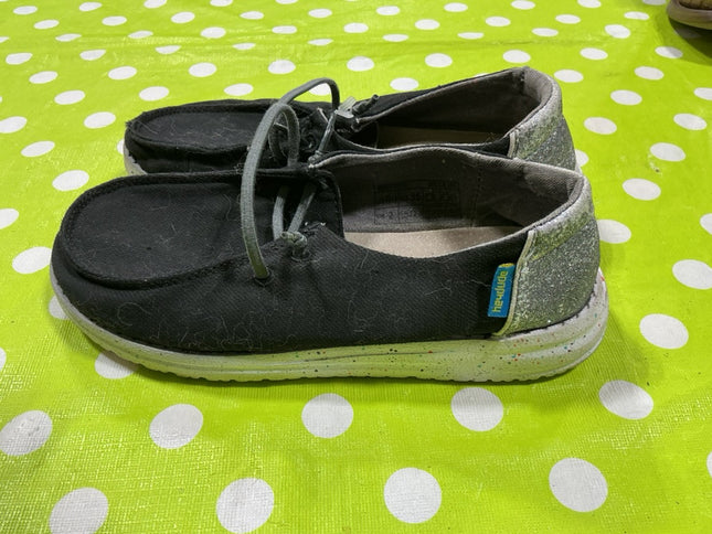 Shoes Hey Dude Size Y3 - L4.Black
