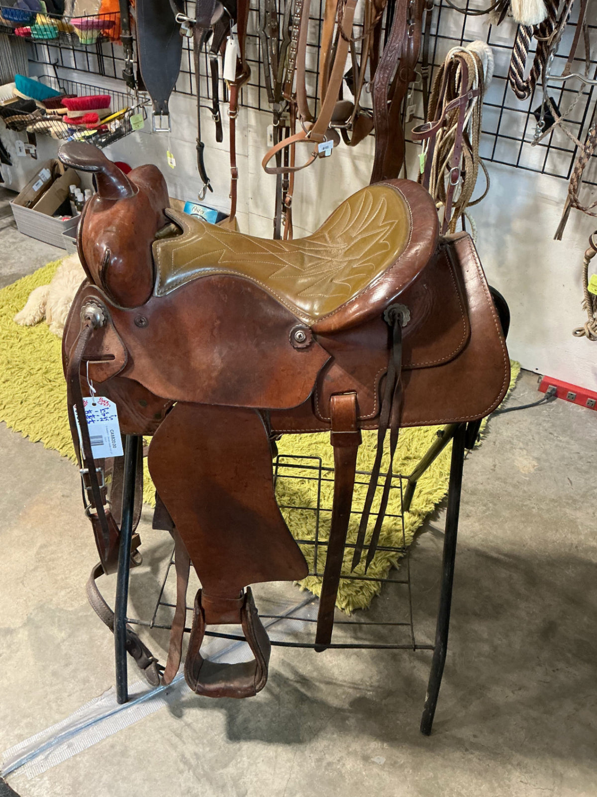 Western Saddle S15" G7" S25.5"