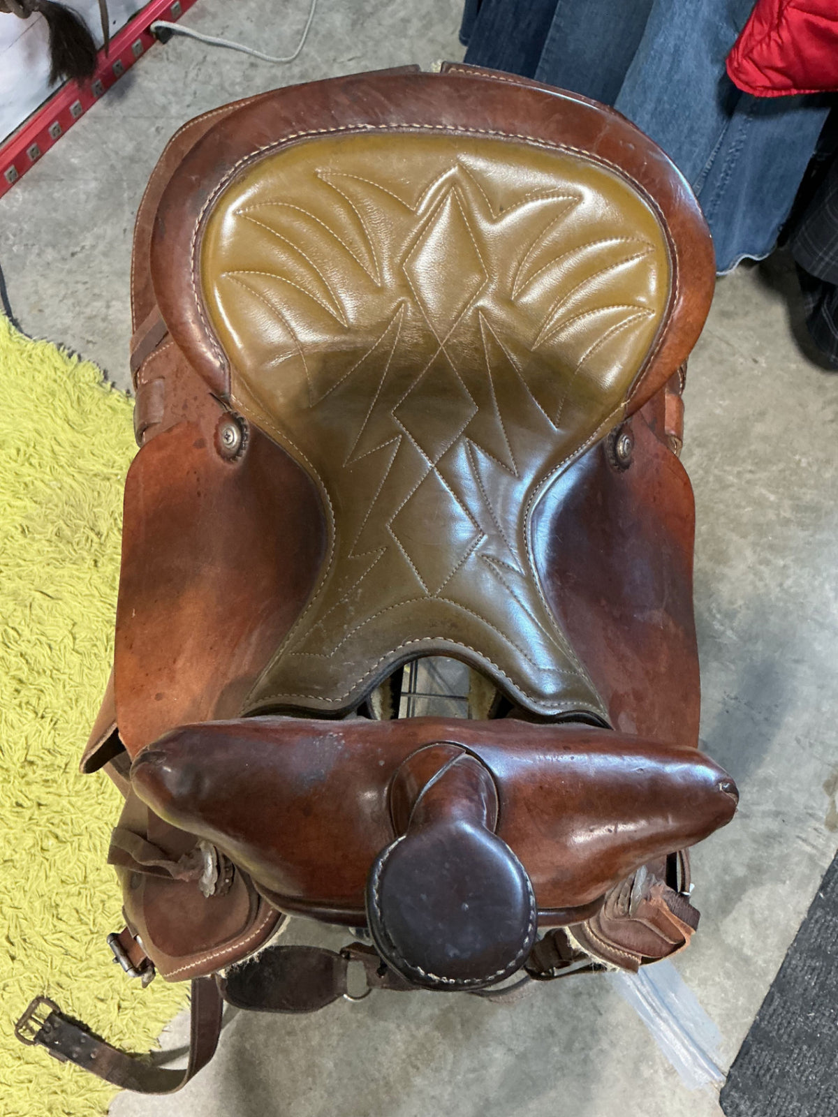 Western Saddle S15" G7" S25.5"