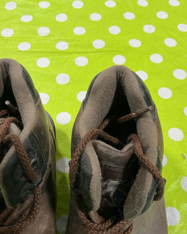 Boots Horseshoe Womans Size 8.5 Brown Leather
