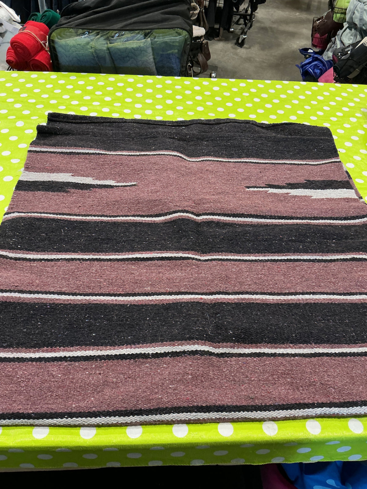 Saddle Blanket Rose/Black. 60 x 29