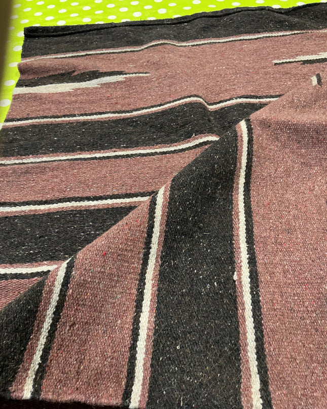 Saddle Blanket Rose/Black. 60 x 29