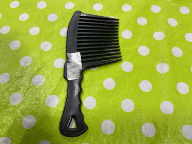 Comb Black