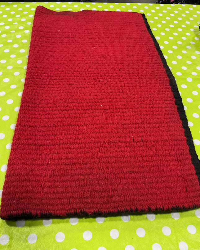 Saddle Blanket Red/Black 38 x 34