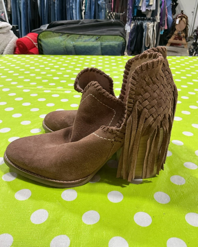 Boots Ladies Unbridled Ariat Size 7
