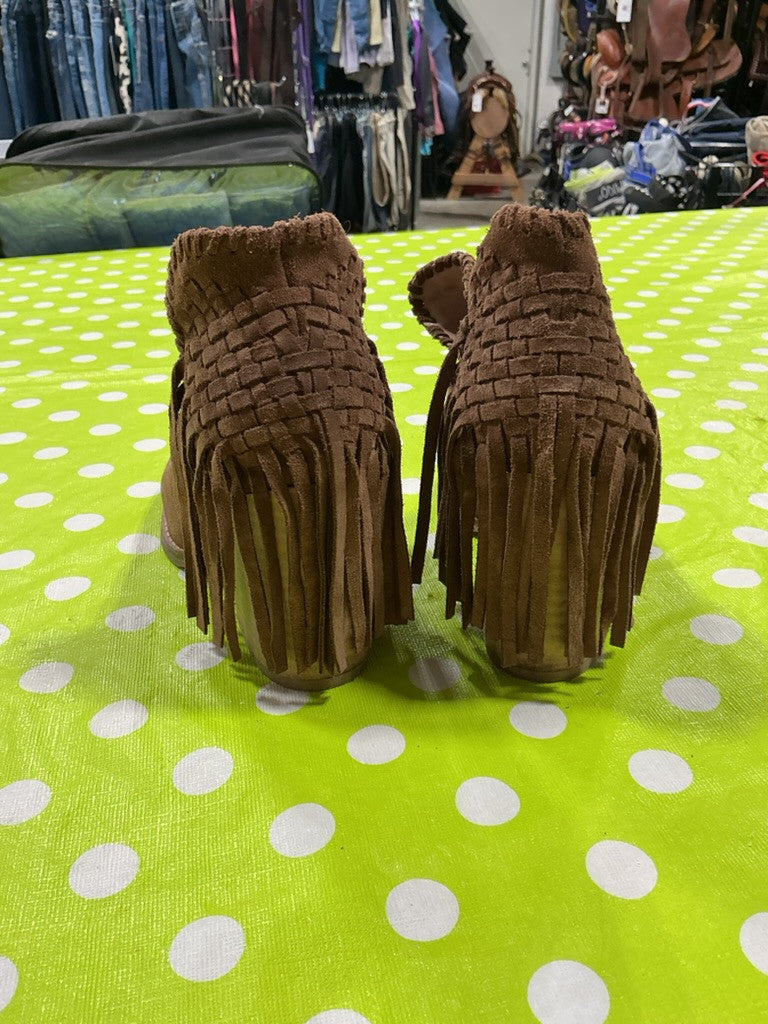 Boots Ladies Unbridled Ariat Size 7