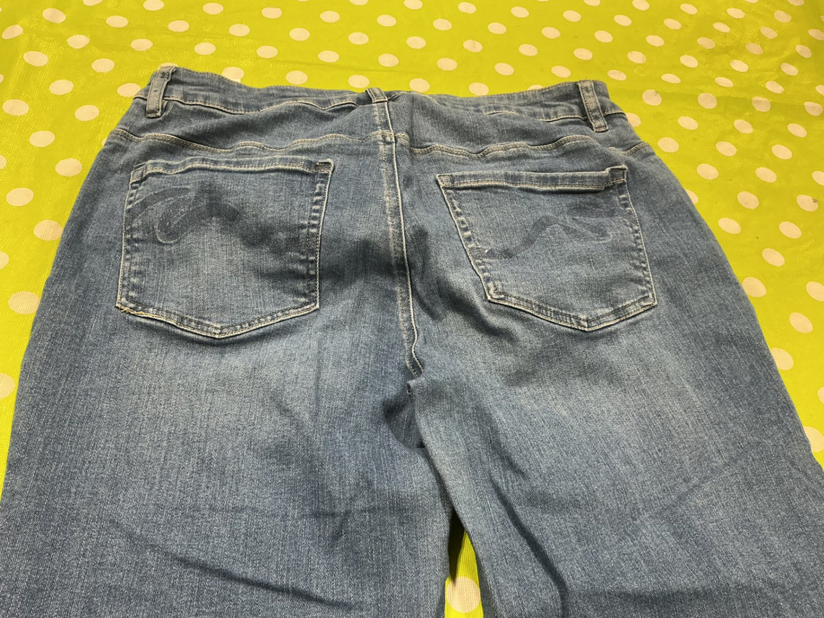 Jeans Womens Santana  Size 14