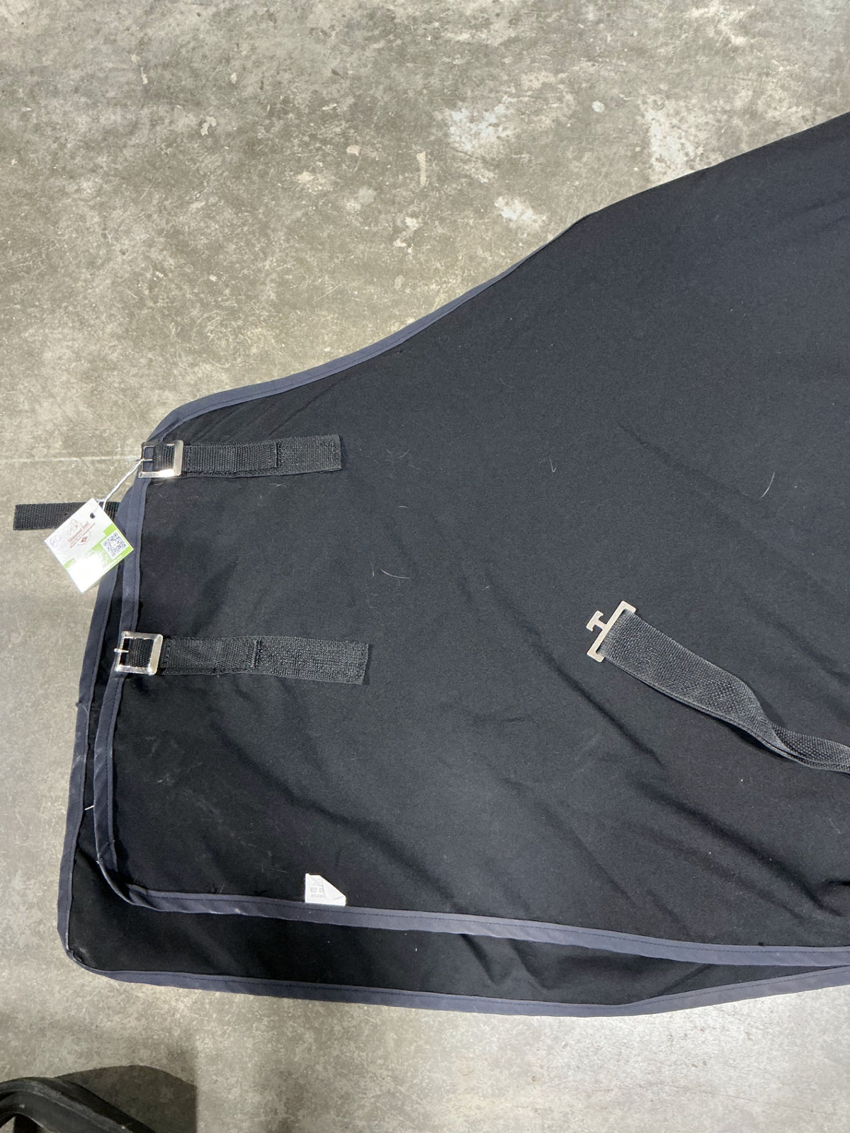 Stable Sheet Black 80"