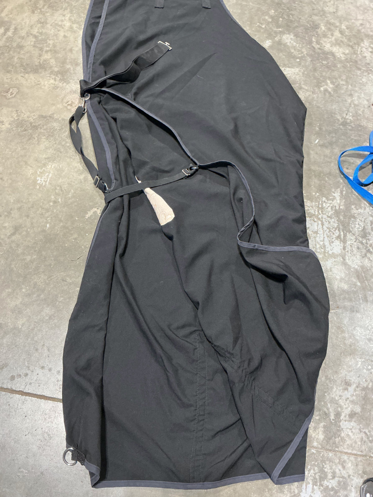 Stable Sheet Black 80"