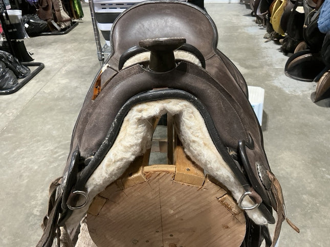Barefoot Treeless Saddle 16"
