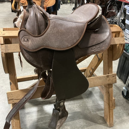 Barefoot Treeless Saddle 16.5"