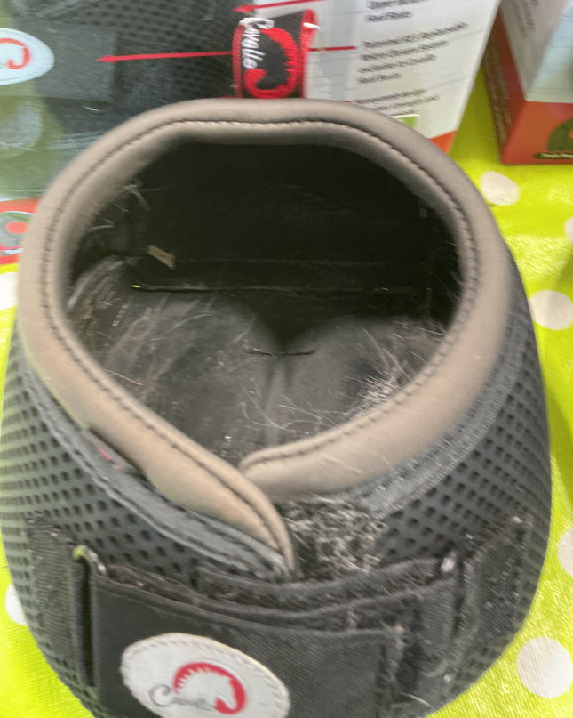 Cavallo Trek Size 6 PAIR 