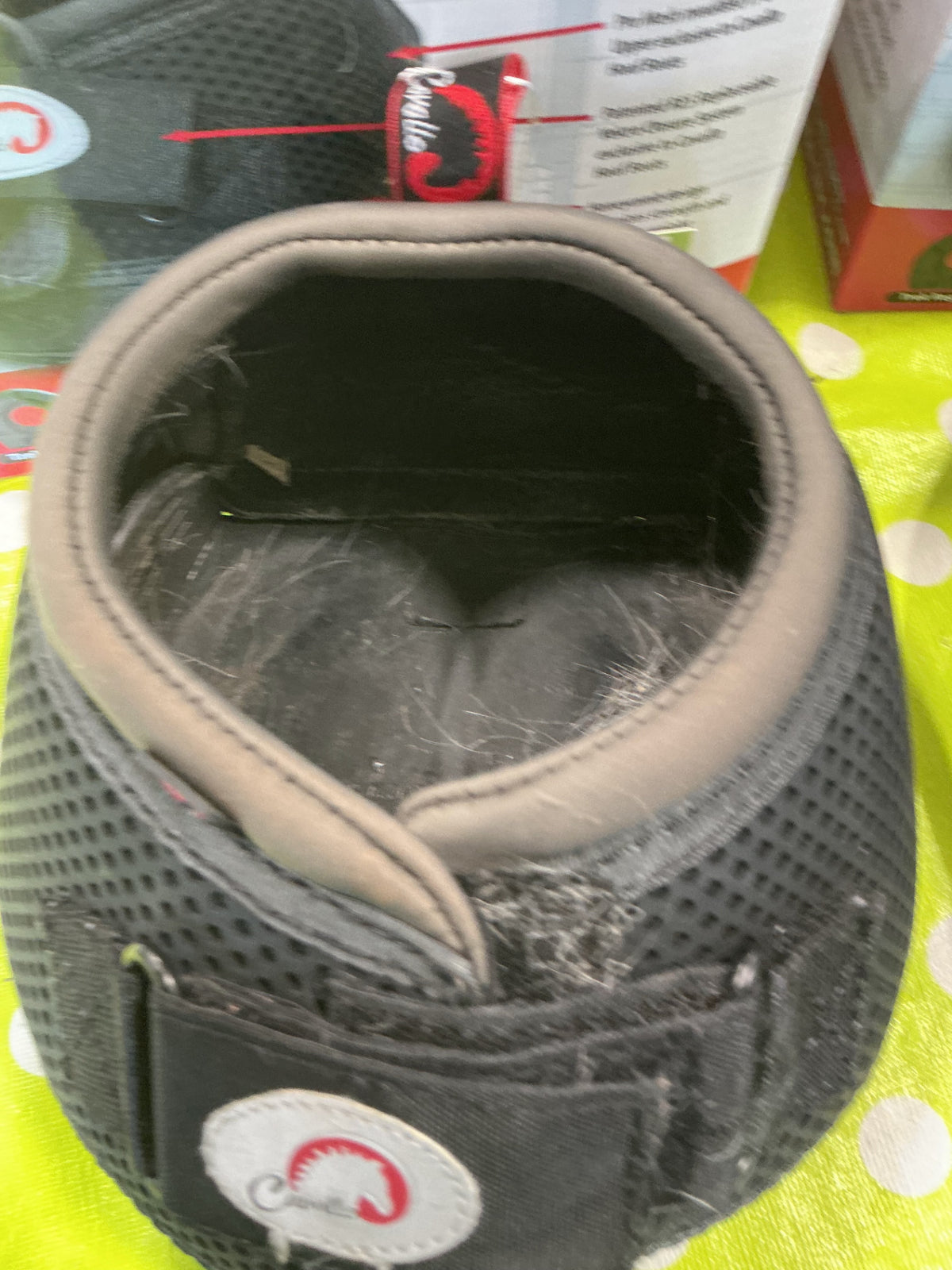 Cavallo Trek Size 6 PAIR