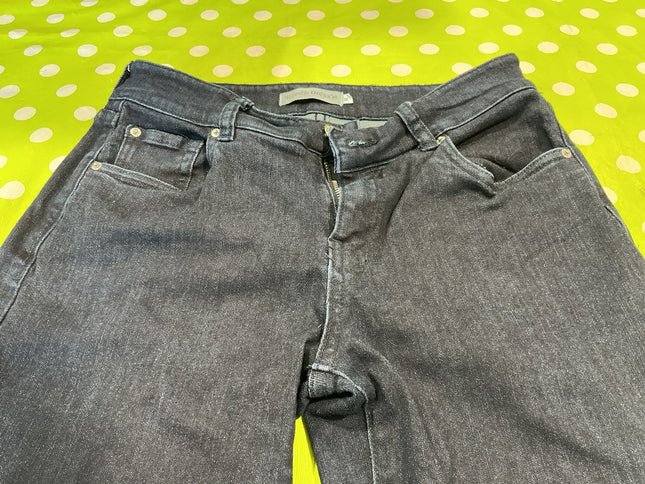 Jeans. Ranch Dress'n. Size Medium. Long Wide Leg
