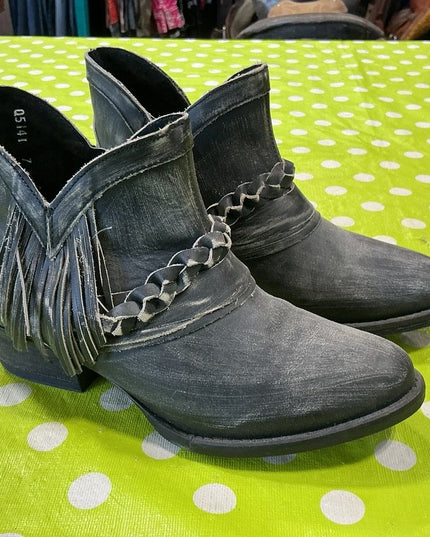 Boots Circle G 