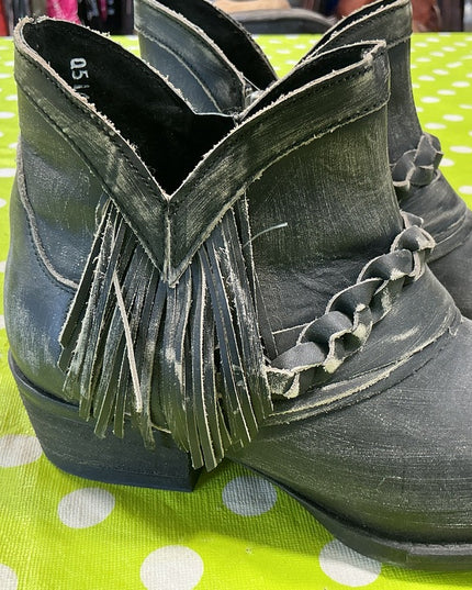 Boots Circle G 