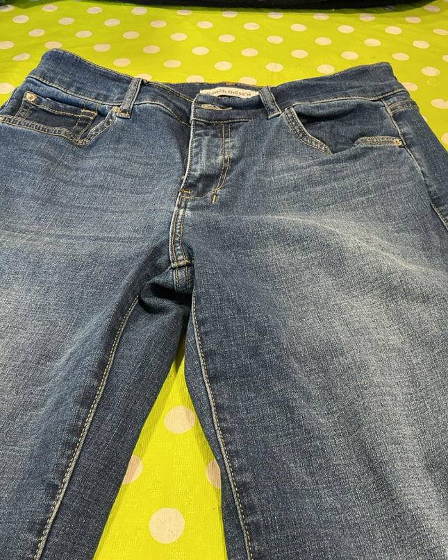 Jeans Ranch Dress'n Size Medium Long/Wide leg
